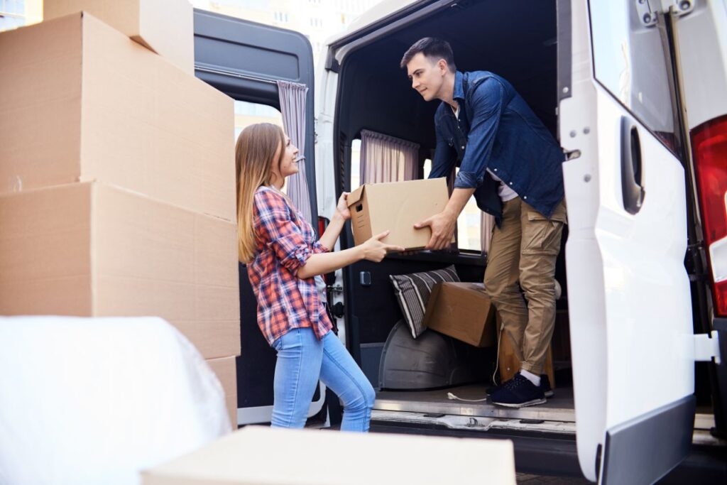 Undeniable Benefits Of Hiring Furniture Removalists In Sydney